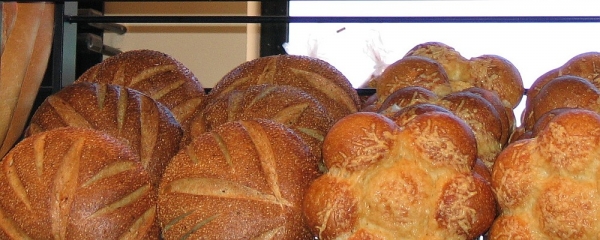 Brote und Brötchen in einer Bäckerei, dts Nachrichtenagentur