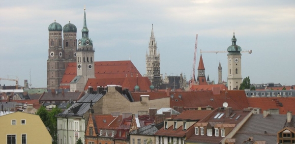 Blick über die Altstadt in München, dts Nachrichtenagentur