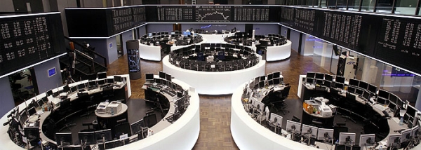 Handelssaal in der Frankfurter Börse, Deutsche Börse,  Text: dts Nachrichtenagentur
