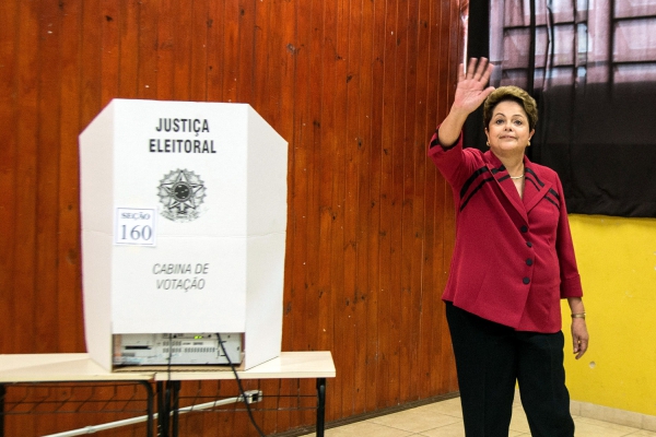 Dilma Rousseff bei der Stimmabgabe, Marcelo Camargo/Agência Brasil, Lizenztext: dts-news.de/cc-by