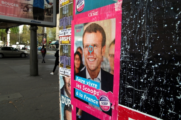 Emmanuel Macron auf einem Plakat, über dts Nachrichtenagentur