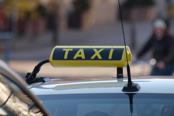 Taxi, über dts Nachrichtenagentur