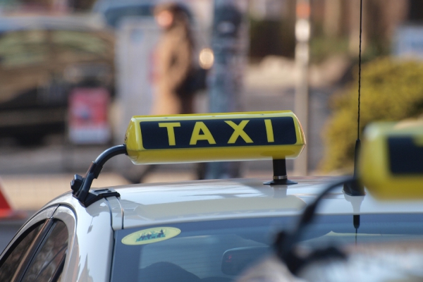 Taxi, über dts Nachrichtenagentur