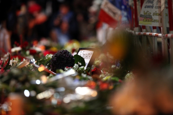 Blumenmeer vor der Französischen Botschaft, über dts Nachrichtenagentur