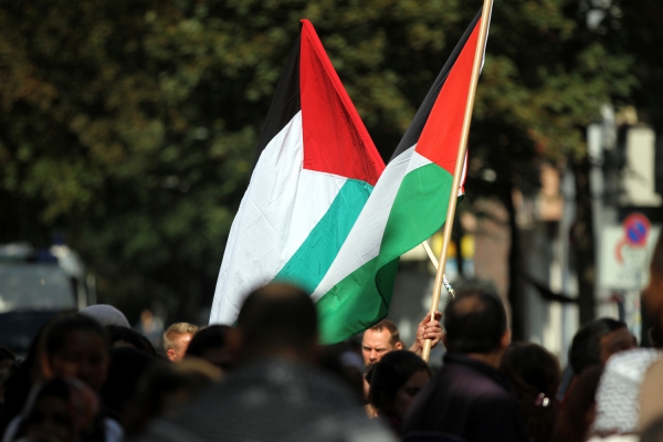Palästinensische Fahne bei Demonstration in Berlin, über dts Nachrichtenagentur