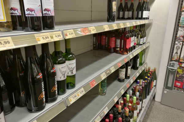 Foto: Hamsterkäufe bei Alkohol, über dts Nachrichtenagentur